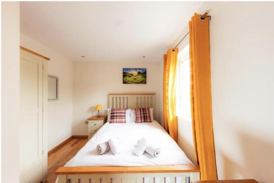 Luxury Cottage With Stunning Views Near Fairy Pools - School House 3 Carbost  Eksteriør billede