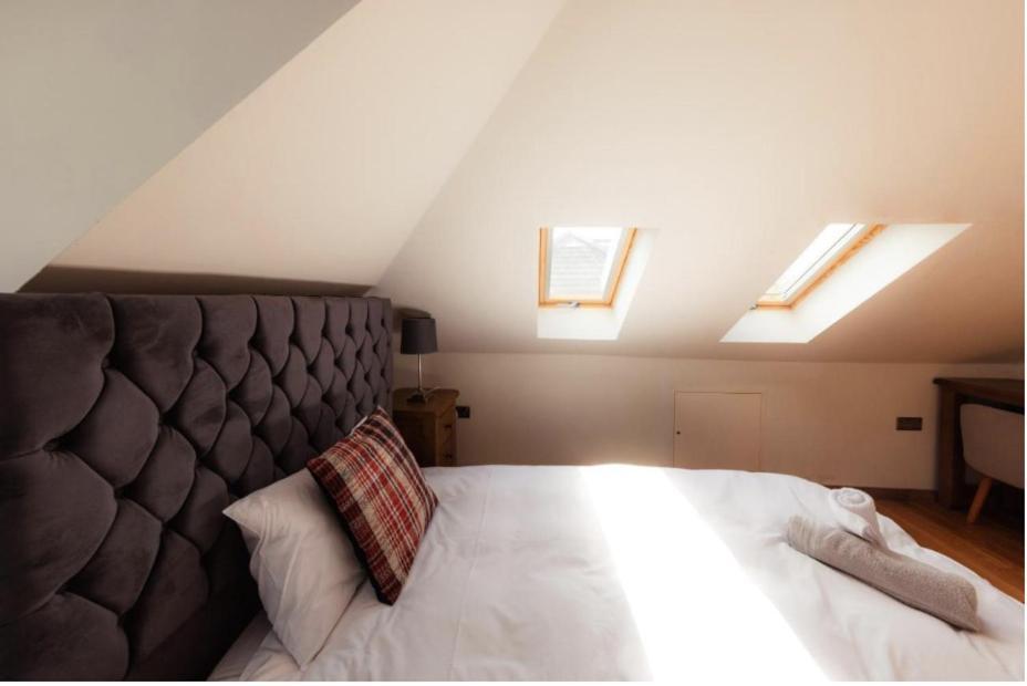 Luxury Cottage With Stunning Views Near Fairy Pools - School House 3 Carbost  Eksteriør billede