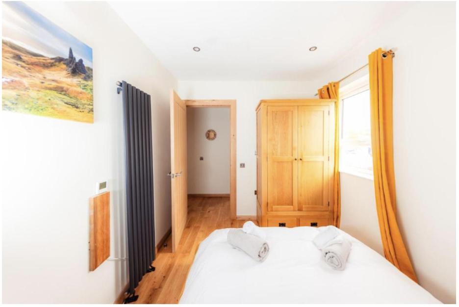 Luxury Cottage With Stunning Views Near Fairy Pools - School House 3 Carbost  Eksteriør billede